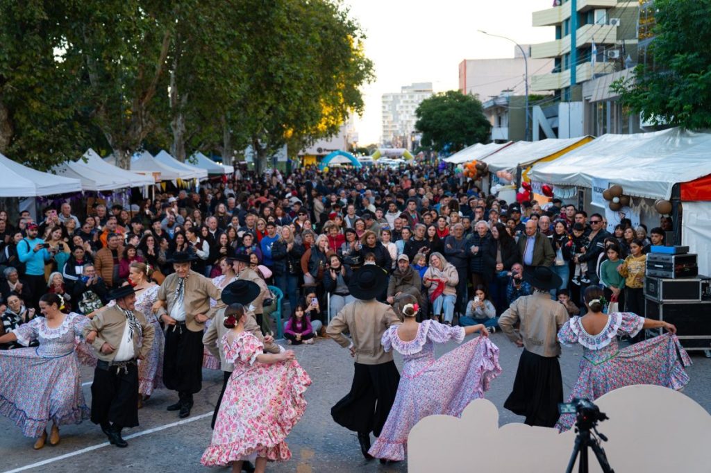 Vecinos y visitantes participaron de la quinta edición de la Fiesta Provincial de la Capia en Bell Ville.