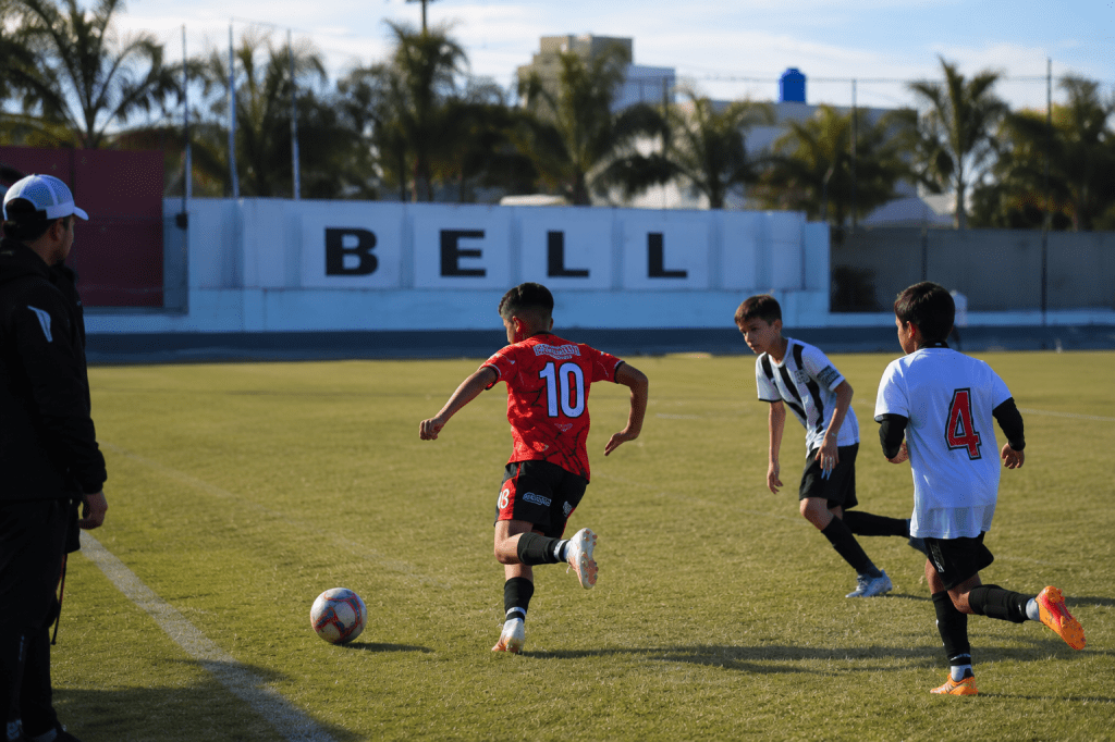 Club Atlético Central que invita a participar de la Copa Ciudad de Bell Ville Infantil en junio.