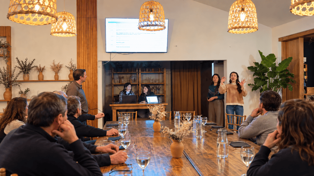 Integrantes de las comisiones directivas de la Sociedad Rural de Bell Ville y CERBELL durante una reunión de organización de ExpoBell 2026.